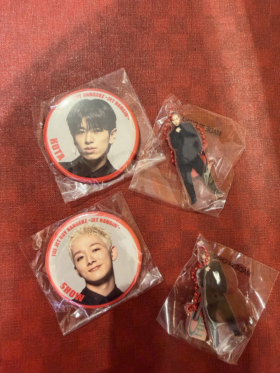 exjsb_maho's tweet photo. THEJETBOYBANGERZ  JET BANGIN 
カプセル交換お願いします🙇🏼‍♀️

譲 HINATA KOTA SHOW
求 TAKI

本日愛知にて交換お願いします！
#TJBB https://t.co/QwGEmJu4r8