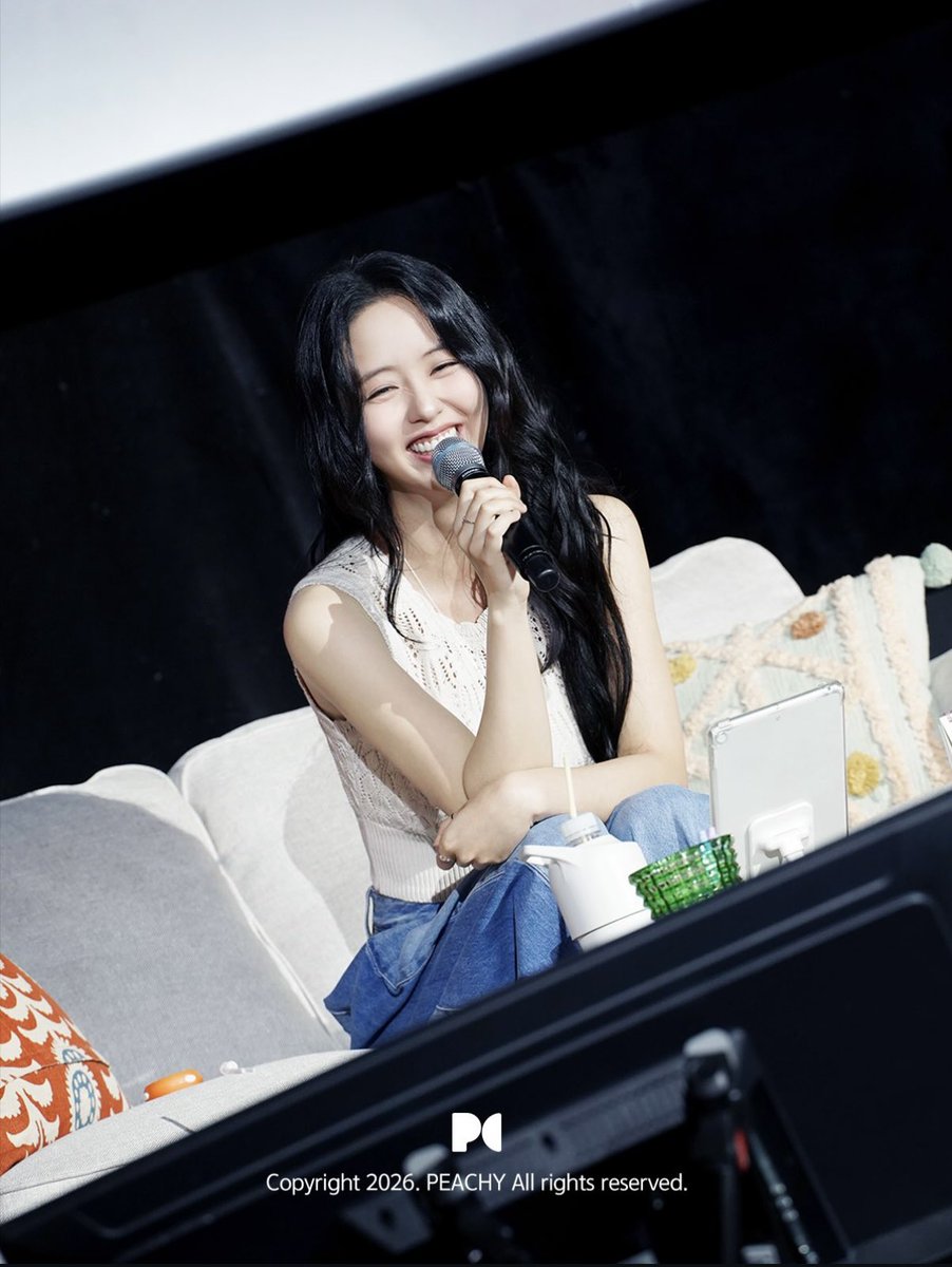 260714 PEACHY COMPANY 𖤐 𝓘𝓷𝓼𝓽𝓪𝓰𝓻𝓪𝓶_1 [BEHIND PHOTO] KIM