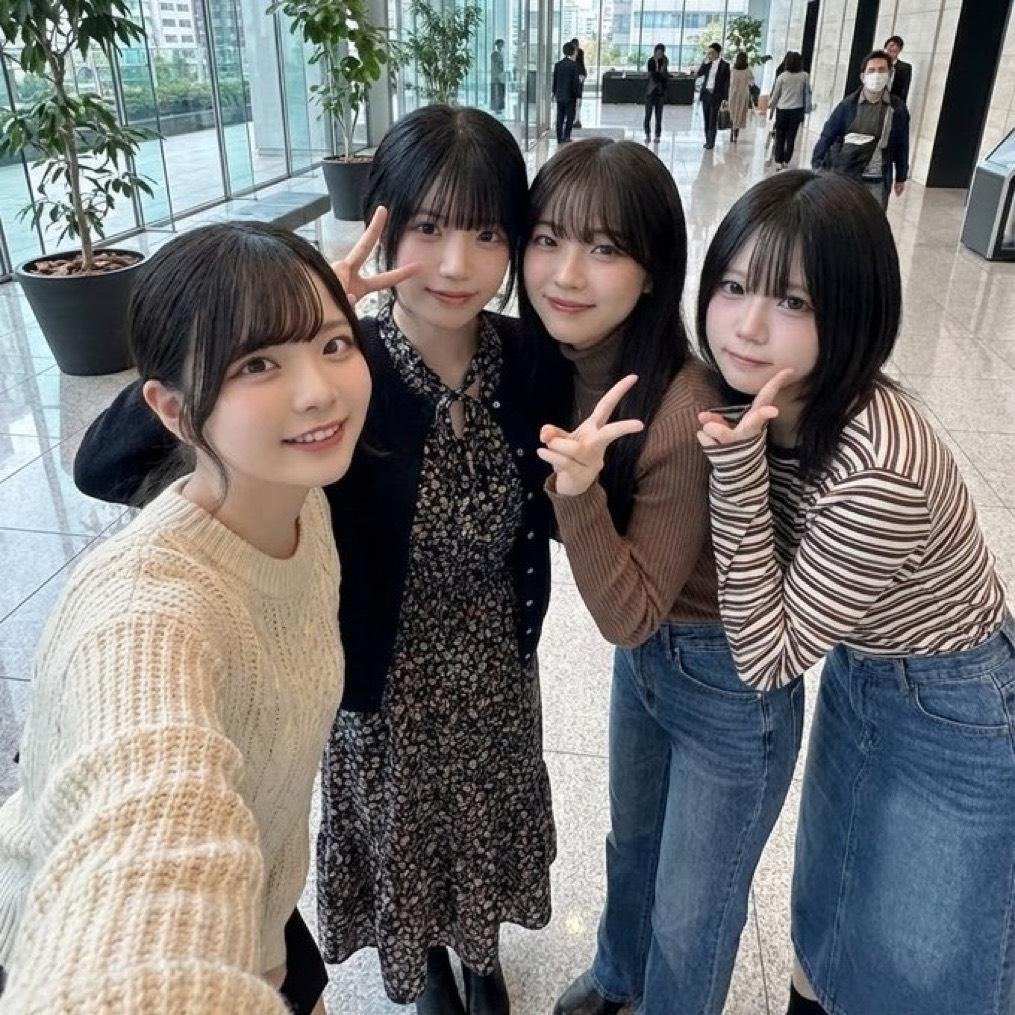 Diddihr's tweet photo. 全員彼氏いません。

どれとしたい？w https://t.co/nOKcz7pBP5