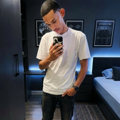 Ghbbbbdrd5's tweet photo. #NewProfilePic https://t.co/3Mvm9WXLOB
