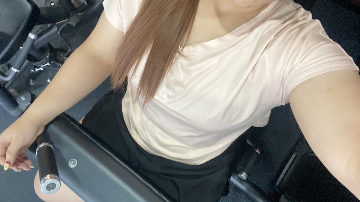 dfzgjfity's tweet photo. เสียว ๆ (ขา) เลยน้าพี่บ่วงง🥵 #legsday https://t.co/a9q6Y7jbxz