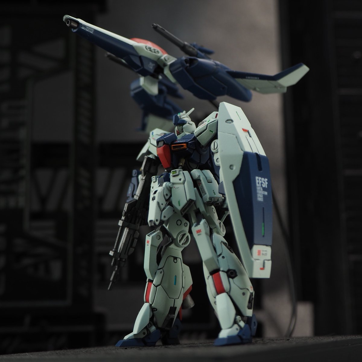 abn2263123's tweet photo. #ガンダムアーティファクト
#ReGZ
＃ガンプラ
完成しました https://t.co/stLMNOFxwj