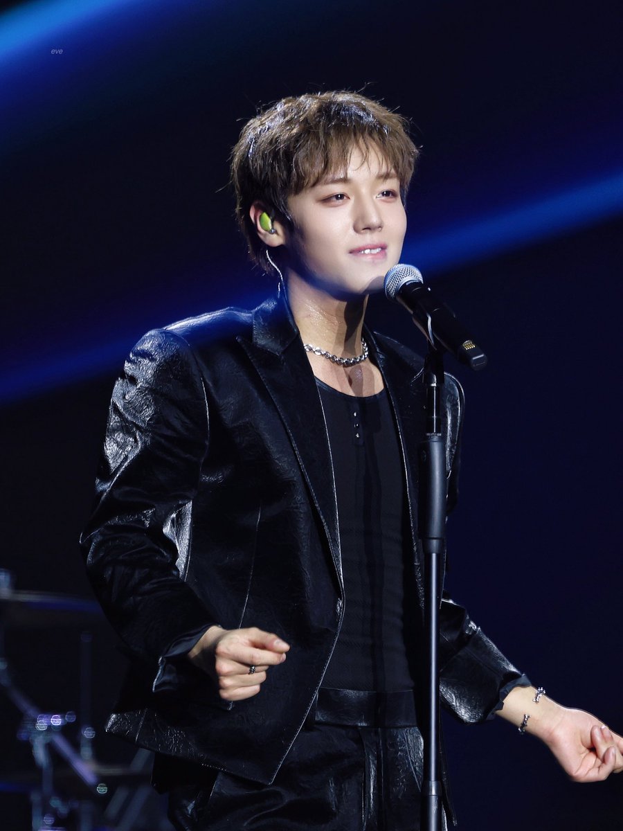 doong_yam's tweet photo. 다시보자 팬콘 지훈 .. https://t.co/00VDMUV7hW