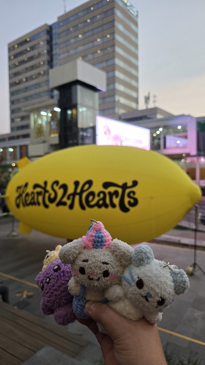 SYA🐰❄🍓🌴👾 tweet media