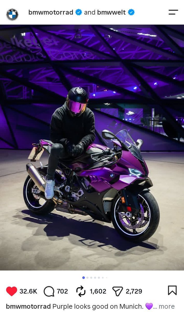 JKPoland97's tweet photo. Oficjalne globalne konto BMW Motorrad na Instagramie:

👤czy to zapowiedź współpracy z Jungkookiem?
🏍 kto wie? 👀 💜 https://t.co/VR7Ttt51zI