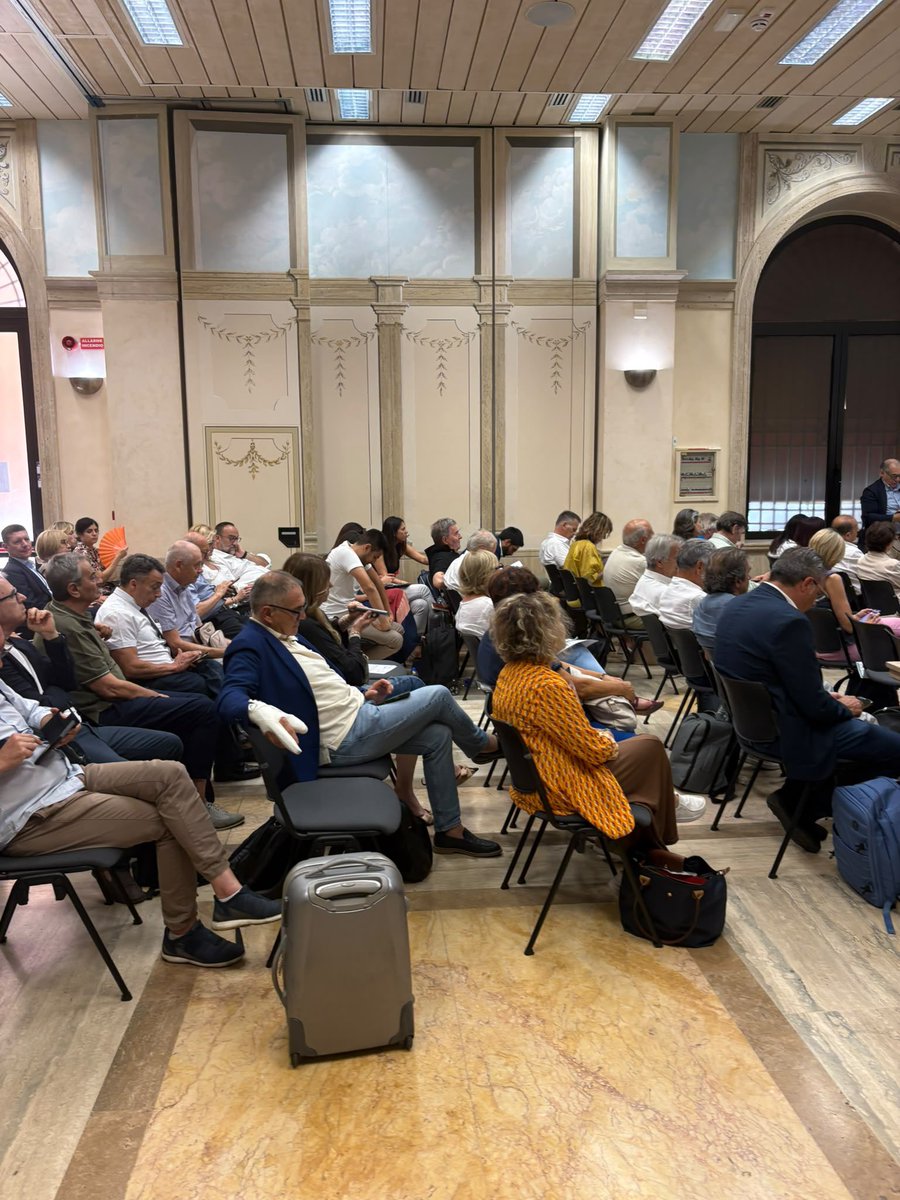 AnolfNazionale's tweet photo. 🟢 Contrattazione sociale e sviluppo dei territori: il punto oggi a Roma al Centro Congressi Cavour per il "Rapporto Contrattazione Sociale 2026". Un momento di confronto fondamentale per programmare il futuro del Paese. Presenti i vertici CISL e FNP. #ContrattazioneSociale https://t.co/uaCxJU1wqe