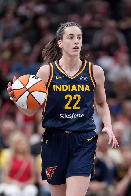 BobbyStrebs's tweet photo. 🏀🏀🏀🏀🏀
The WNBA has been a world unto itself; an established quasi-sports league suddenly launched into the mainstream, and doesn't know how to handle the threat of success.
#WNBA #Clark #Cummingham #Wilson #White #Sports #news #Basketball #Fever #Aces #NBA #entertainment https://t.co/58QREpVLQW