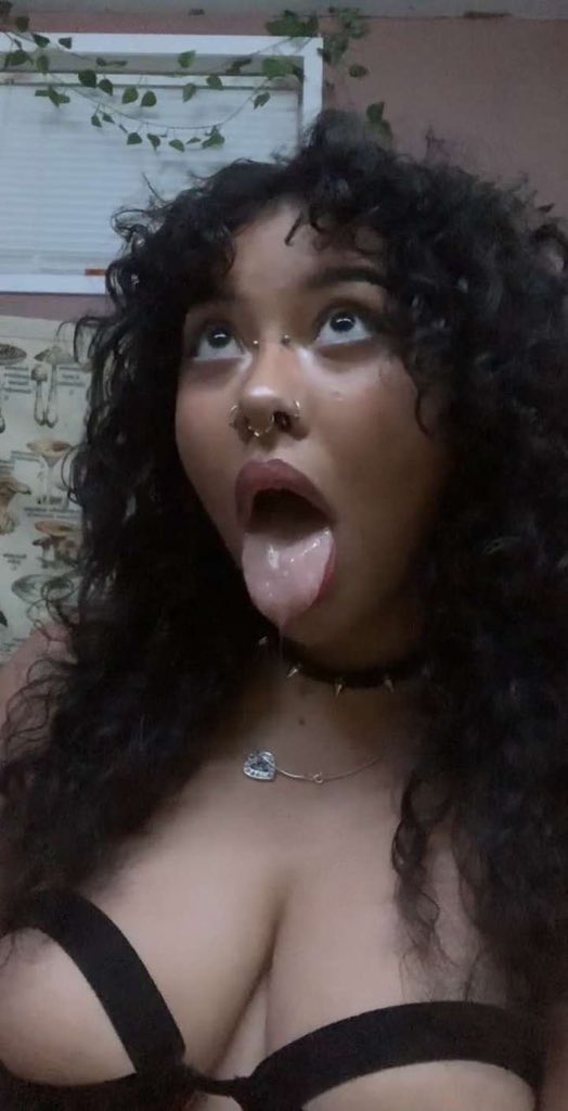 donfilaa's tweet photo. Wyd anyone? https://t.co/1Hm2yLI49J