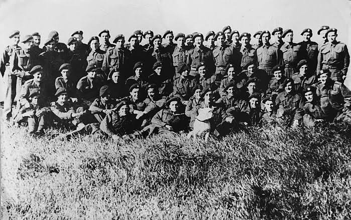 DrHelenFry's tweet photo. In the Pioneer Corps, a group of German-Jewish refugees formed an orchestra that toured Britain playing Schubert and dance music.

Amid the music a mysterious Swiss accented gentleman began quietly recruiting for top secret missions:
(🧵) https://t.co/vvn5TScVQQ
