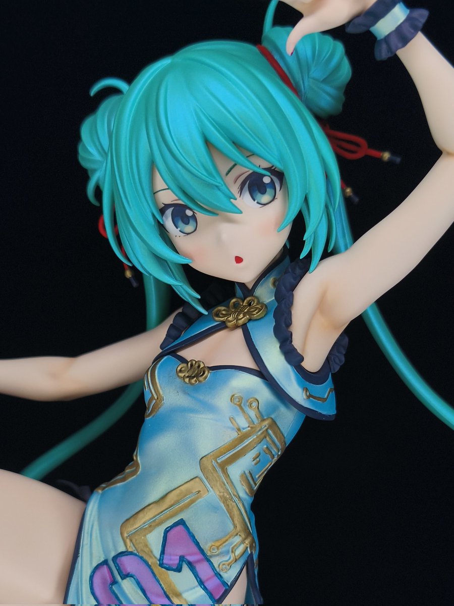 グリズリーパンダ 初音ミク レジンキャストキット 模型・プラモデル