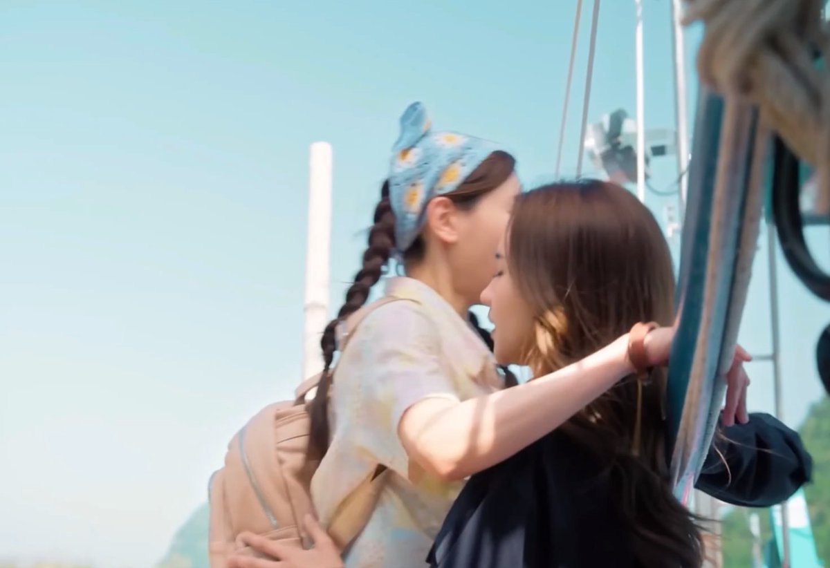 wediditbabyy's tweet photo. gravity works different around the cousins, if you trip, you fall in love with them 

#4elements https://t.co/2jgqLNP6jp