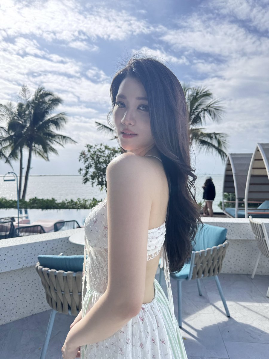 strawberry_zo's tweet photo. ジニーちゃんのせいで
真夏から猛暑になりました。
@ginnynatnicha #ginnynatnicha https://t.co/qxrjT6L7PU