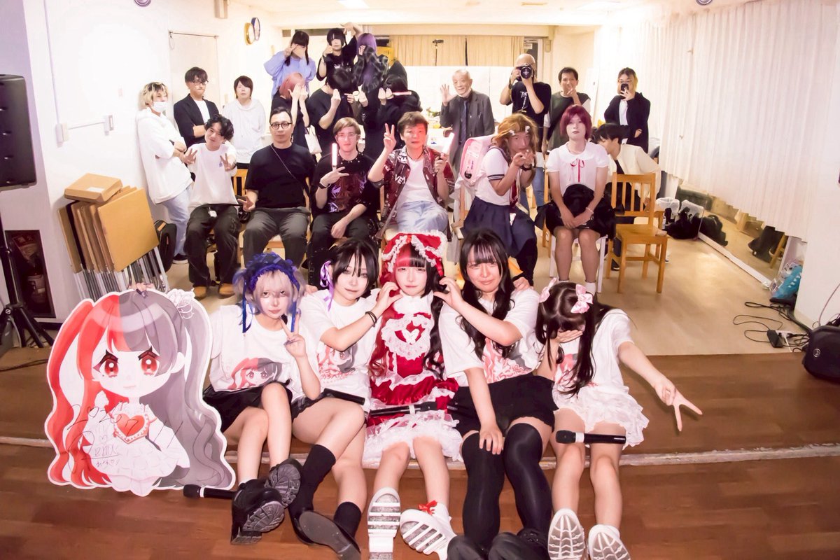Live_madrigal's tweet photo. れな生誕祭2026 ~いちご組のめろめろ大作戦!!~

色んなトラブルがあったけどみんなとメンバー4人のおかげでなんとか生誕することができたよありがとう👶🏻🍓
嫌なこと忘れられたかな？ඉ́  ̫ ඉ̀
今年も生誕できて嬉しかったよありがとう♡ https://t.co/U3Jkegy4B8
