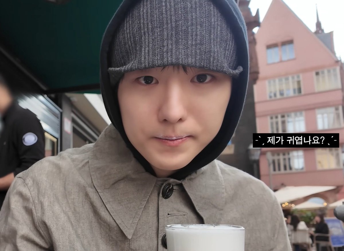 woodzsoop's tweet photo. 크립을 입술에 더 묻혀야지 그래야 내가 ㅋ...ㅣ키키키키키키키킼키킼키ㅣ키키키킼ㅆ https://t.co/CcJ0pKvIPa