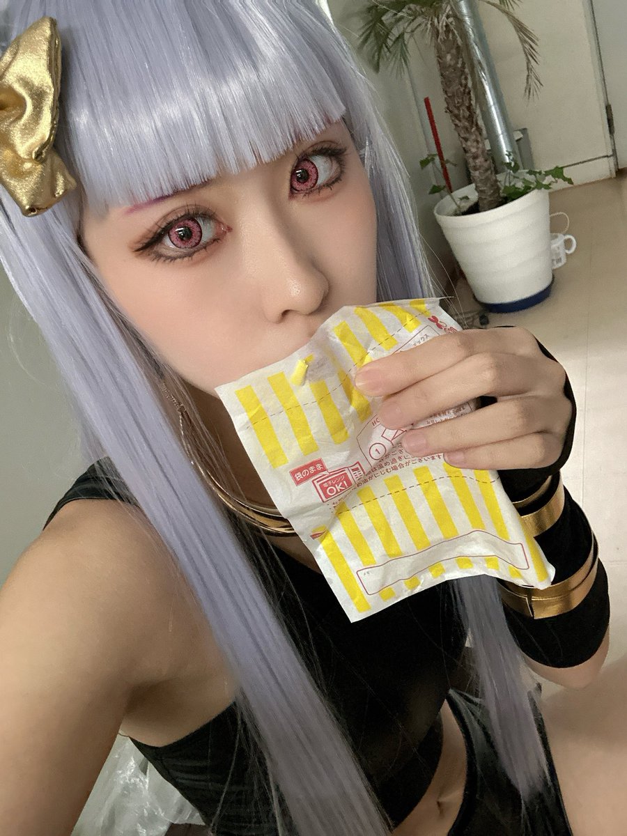 Koiking328's tweet photo. もぐもぐゴルシ🍖 https://t.co/H7UVERDpsX