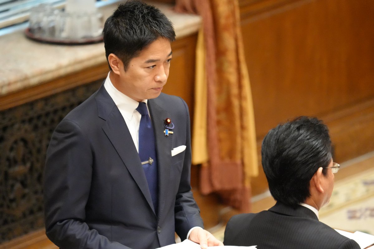 osaka_ishin's tweet photo. 【藤田文武 共同代表・中司宏 幹事長 記者会見のお知らせ】
令和8年7月15日（水）13:00より
藤田共同代表・中司幹事長による記者会見を生中継いたします。
📷YouTube Live ↓
https://t.co/fdGKmIO3CU

#日本維新の会 #動かすぞ維新が https://t.co/Ph20YqBI62
