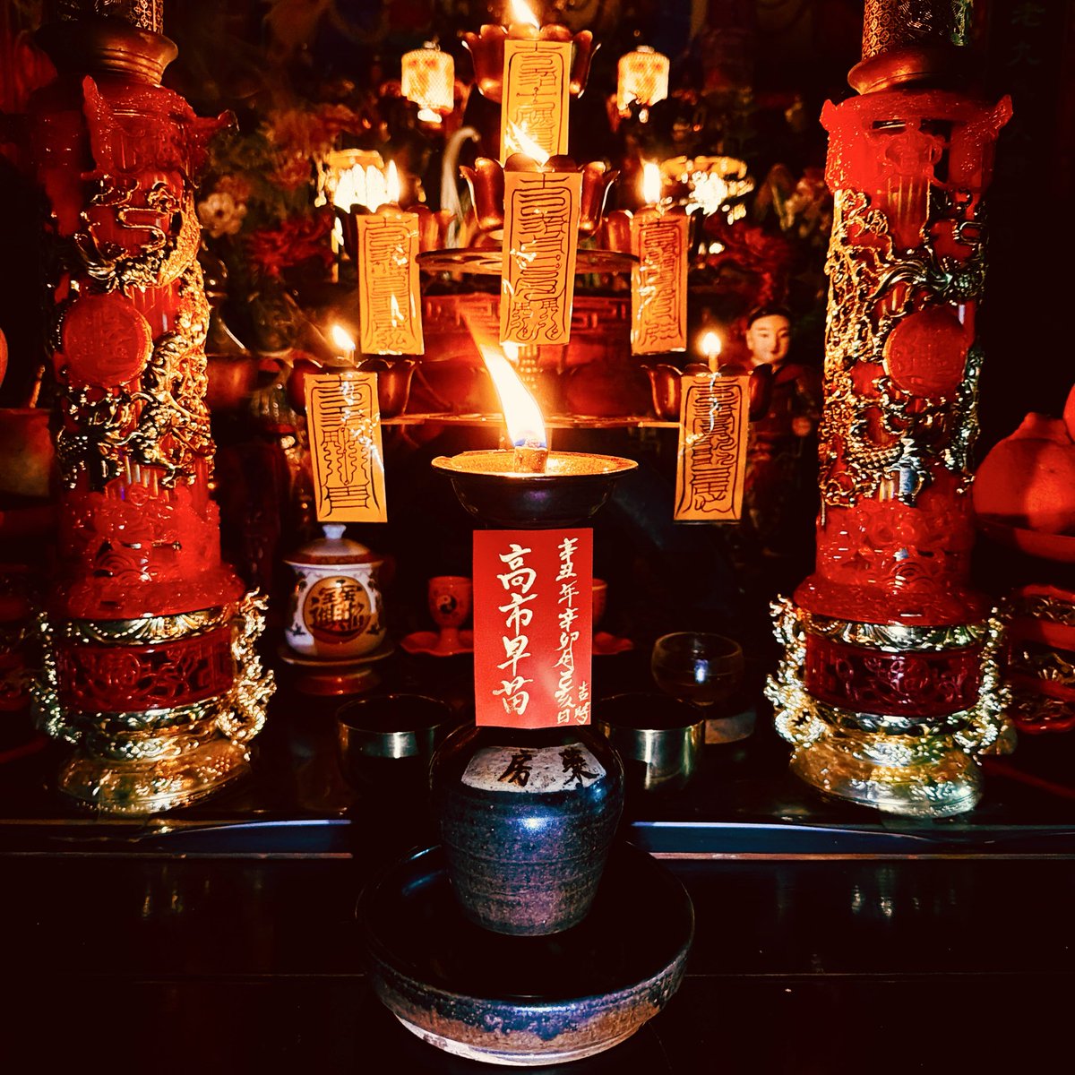 dianzhuXS's tweet photo. 雷齋月的幾件事

1.繼續丙午八字免費收徒第八期

2.開放每年僅此一次的「念經團」patreon新會員徵集（非普通會員，僅限初高超會員等級，三個月考核期通過後，享受還受生債法會福利）

3.雷祖聖誕準備接雷水泡避邪紅繩（雷齋月過後開始免費結緣贈送）

以上活動僅限中國大陸地區以外參加，暫不接待牆內報名

4.雷齋月期間為高市首相燃燈祈福