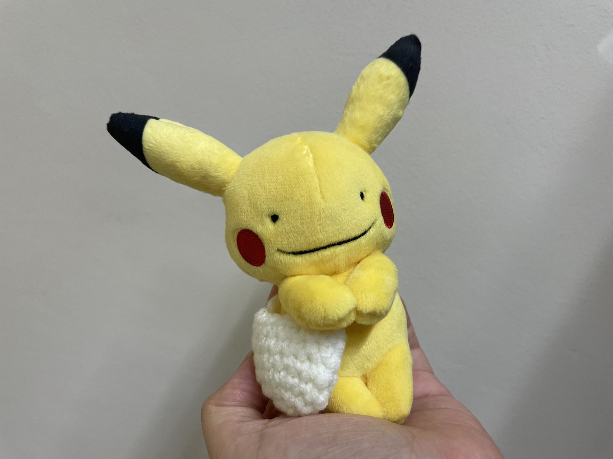 withfit156's tweet photo. 我が家には、ちょっこりさんの へんしんメタモンちゃんもいます☺️
お行儀よく手を合わせてお座りしていて、とっても可愛いんです💕 https://t.co/8bAeKKaNM1