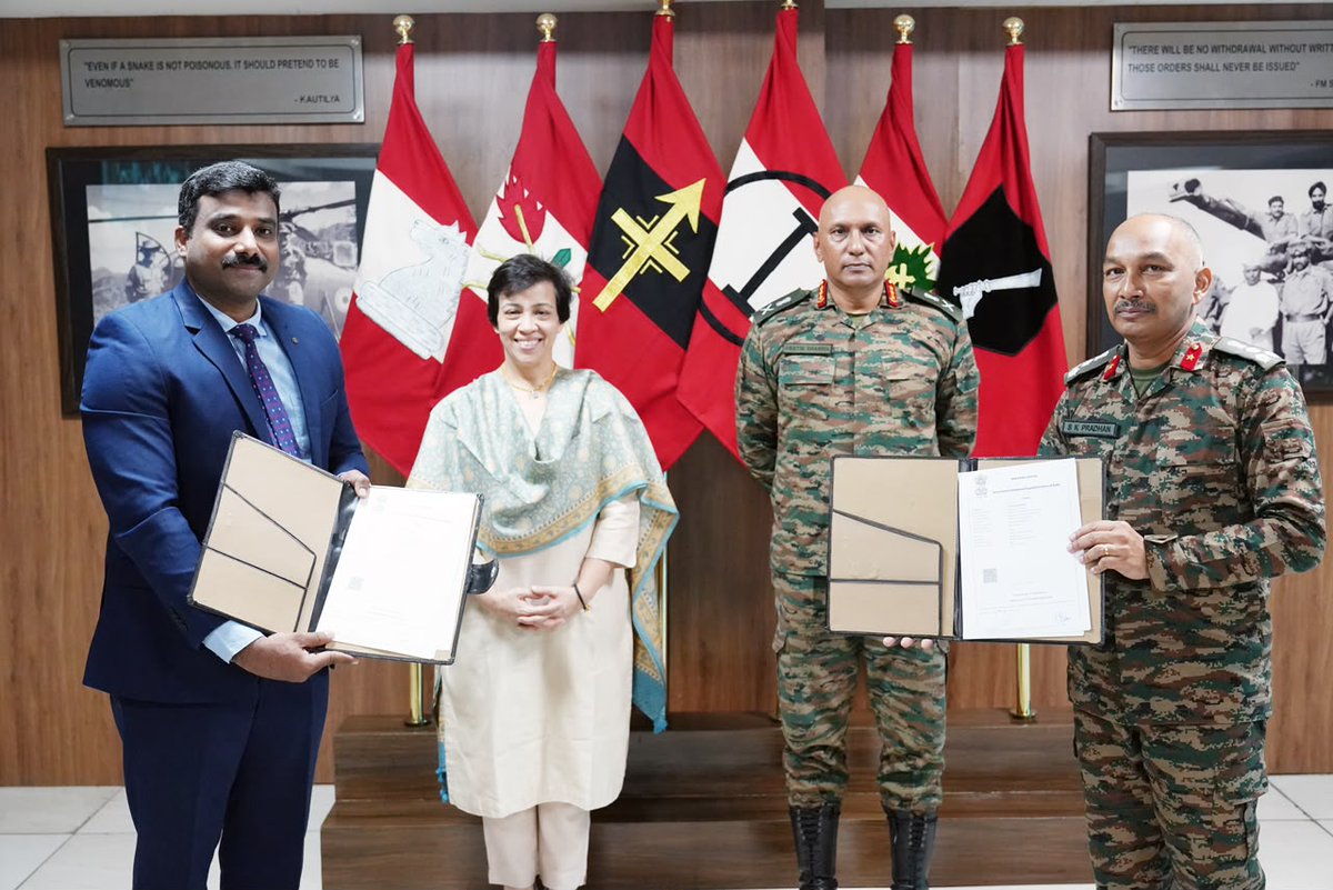 NorthernComd_IA's tweet photo. 𝗘𝗺𝗽𝗼𝘄𝗲𝗿𝗶𝗻𝗴 𝘁𝗵𝗿𝗼𝘂𝗴𝗵 𝗘𝗱𝘂𝗰𝗮𝘁𝗶𝗼𝗻

Lt Gen Pratik Sharma, #ArmyCdrNC and Ms Nuriya Ansari, CEO, Bharti Airtel Foundation, jointly launched 43 Revamped Websites of #ArmyGoodwillSchools. 

#NorthernCommand and #BhartiAirtelFoundation also entered into a #MoU to facilitate capability enhancement of these schools through teachers' training and technology infusion.

The initiative reflects the commitment of #NorthernCommand towards the people of Jammu, Kashmir and Ladakh and the co-operation extended by Bharti Airtel Foundation in facilitating the same. It also underscores the #Synergy between #IndianArmy and the corporate sector which has helped in bringing world class education facilities to the remote & border areas. 

#DigitalIndia 
#ViksitBharat 
#ViksitJammuandKashmir 
#ViksitLadakh

@adgpi
@bhartiairtelfdn
@EduMinOfIndia
@OfficeOfLGJandK
@lg_ladakh
@CM_JnK
@ncsad72
@prodefencejammu
@ChinarcorpsIA
@Whiteknight_IA
@firefurycorps