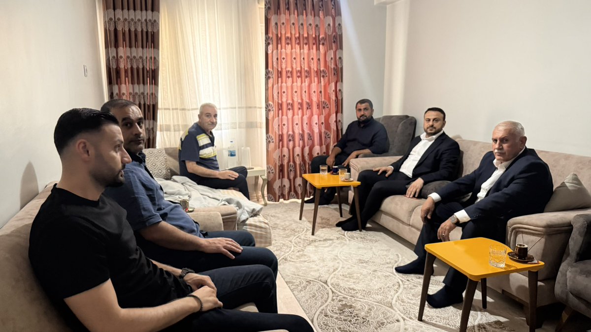 mbagmanci63's tweet photo. İlçe Başkan Yardımcımız Tuncay Dağ ve Yönetim Kurulu Üyemiz Mustafa Şeker ile birlikte; il yönetim kurulu üyemiz ve teşkilatımızın emektarlarından Müslüm Alpay’ı geçirdiği rahatsızlık nedeniyle evinde ziyaret ettik.

Heçmiş olsun dileklerimizi iletiyor, Rabbimden acil şifalar diliyoruz.

#AKHaliliye #AKParti #MustafaBağmancı #Şanlıurfa #Ankara #Göbeklitepe #Haliliye #Karaköprü #Eyyübiye #Harran #Akçakale 

@RTErdogan @abuyukgumus @bybekirbozdag @acarfaruka @AKGMTeskilat @hakanaksu058 @farukaytek @ensartopcu @milhamigunbegi @fatmaocak0663 @MDOGANSALAR_TR @AkHaliliiye @AkHaliliyeKadin @akgenchaliliyee @tuncaydag63 @alpayurfa