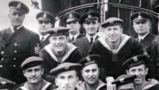 MASAOMORITR's tweet photo. In #Memoriam an  38 Seeleute , die heute vor 74 Jahren ihr Leben verloren haben. Das U-Boot der Ay-Klasse #Atilay, das auf einem Entwurf der deutschen Krupp-Germaniawerft basierte und in Istanbul endmontiert wurde kollidierte bei Tauchfahrt mit einer #Ankermine  aus dem 1. Weltkrieg und sank.  Das Wrack lag jahrzehntelang in 68 Metern Tiefe. Es wurde erst im Jahr 1994 von einem Forschungsteam um den Taucher Selçuk Kolay lokalisiert. Die Schäden am Rumpf bestätigten den Minentreffer eindeutig.
@denizaltici @Grnfink2 @DarthFreder @SvenReh