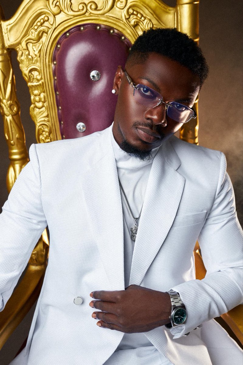 ChefDeex's tweet photo. People may misunderstand you. Some may overlook all the good you do. But one thing is certain, we Royals know the man you are. We know the love you carry, the sacrifices you make, and the genuine heart behind every smile.
#DennisOhenebaMitterrand
#EwuramaBiney
#OurPod https://t.co/2sQDuUCKcN