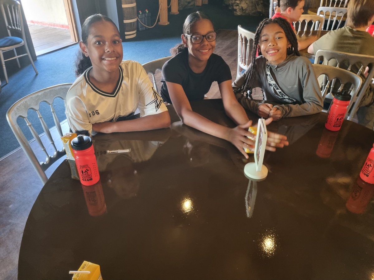 CastlefordPE's tweet photo. ☀️ Rise and shine, Year 7 families!
​The sun is beaming down on Gullivers this morning! 😎
​Our students have been absolute superstars—bedding is stripped, rooms are tidied, and everyone is currently fueling up with cereal and toast in the breakfast hall. 🥣🍞 https://t.co/SxKVmRs46U