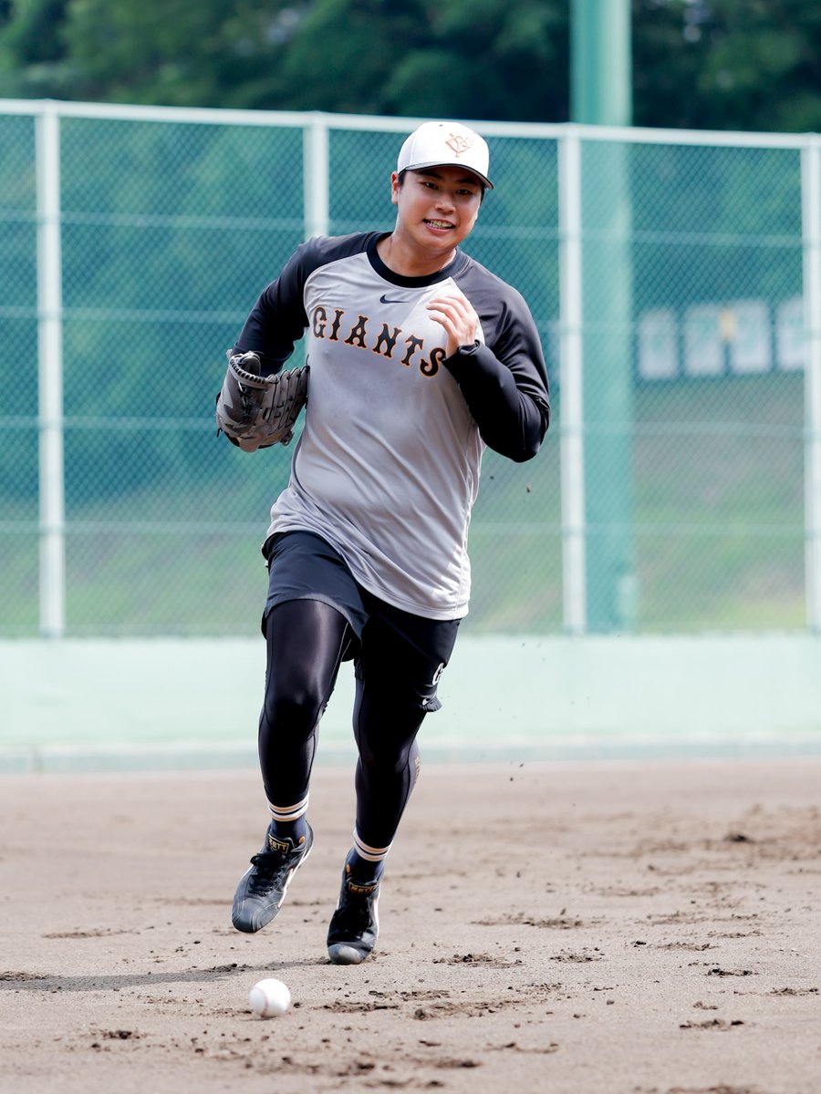 gtown_stadium's tweet photo. 【二軍】巨人 vs 西武
18時試合開始⚾️

本日のスタメン🙌
1️⃣ 小濱⑹
2️⃣ 吉川⑷
3️⃣ 石塚⑸
4️⃣ ティマ(D)
5️⃣ 浅野⑼
6️⃣ 皆川⑺
7️⃣ 増田陸⑶
8️⃣ 甲斐⑵
9️⃣ 鈴木大⑻
🅿️ 松浦慶斗

チケット購入はこちら👇
https://t.co/Nd5pYV0Che https://t.co/jhEAtAqvH8