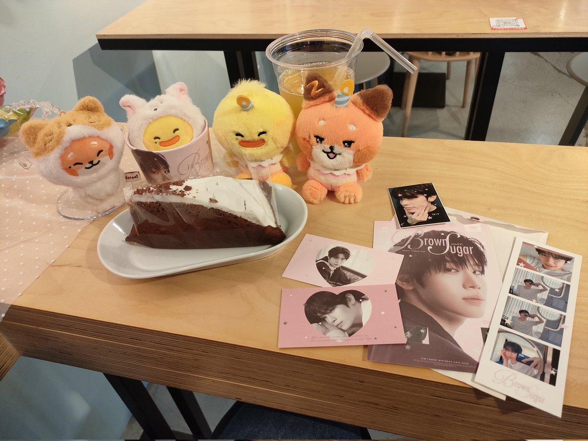 mt528714's tweet photo. テレのセンイルカフェ🐥🌹@domocafe1  #DOMOCAFE https://t.co/LofZUMoR10