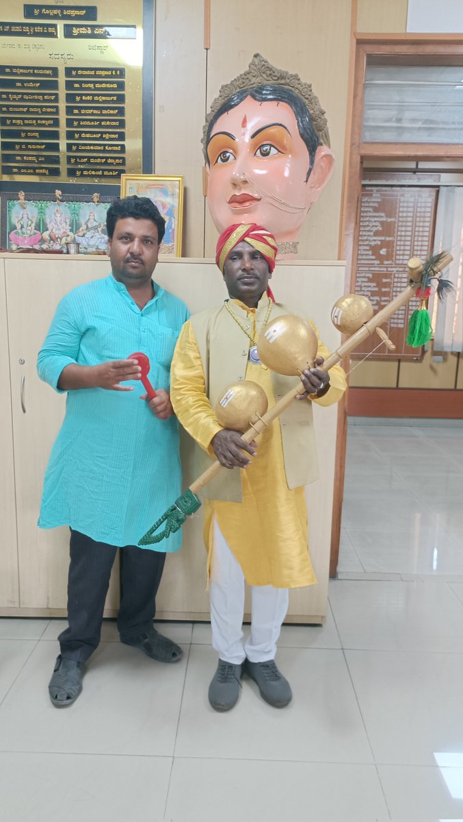 amar_hasam's tweet photo. ನಾಗರಾಜ್ ಜೋಗಿ ಕಲಾವಿದರು ಹಾಸನ ಜಿಲ್ಲೆ  ಇವರ ಜೊತೆ https://t.co/vqXfc9tind