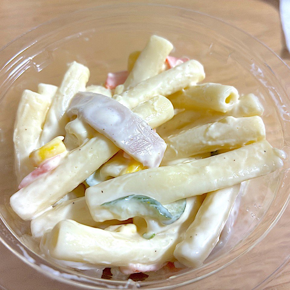 spicewielder09's tweet photo. 昨夜の夕食。　#料理記録　#料理好き　#お腹ペコリン部　#エスニック料理くらぶ　#納豆　#きのこのマリネ　#おにぎり　#かつ煮　#ペッパーマカロニサラダ　#冷やして食べるレモンチキン https://t.co/JTA430nd4Z