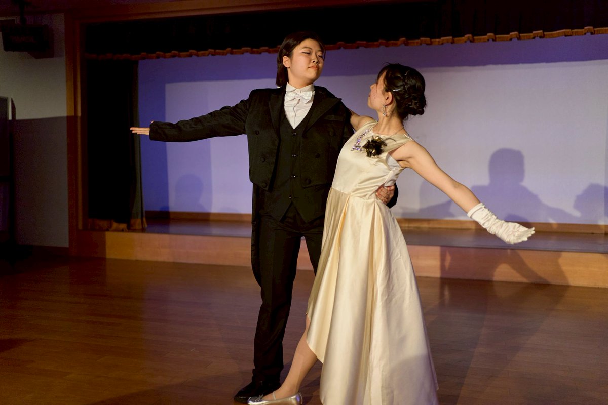 type4132mine's tweet photo. 京都大学ミュージカルサークル　カーテンコール　@kyodaimusical
「サウンド・オブ・ミュージック」 

場所　京都市下京青少年活動センター
#ゲネ撮影 #舞台写真 #stagephoto https://t.co/RgO22Y3GyI