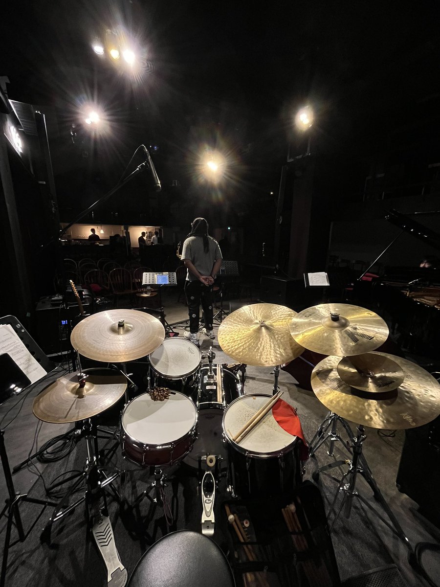 kimpaso's tweet photo. パトリックとのDREAMWEAVER ツアー中せっかく同じバンドで連日試せる機会なので毎日異なるセッティングにしてみました。
#Zildjian
#Mdrums
#patrickbartley
#DREAMWEAVER https://t.co/OR0AsF4ghk