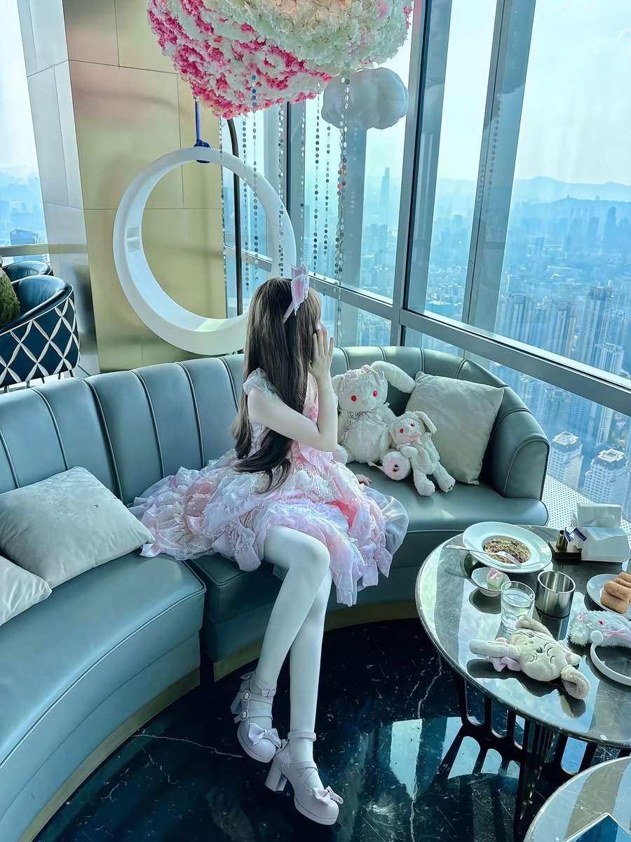 tgreigg's tweet photo. 西安莲湖区附近，有没有一起去看《功夫女足》的？蹲个观影塔子 #西安 https://t.co/pkKX51Bl7U