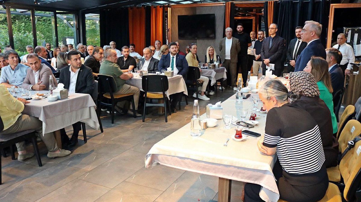 serkanaslan13's tweet photo. Maltepe Kaymakamımız
Sayın Bahri Tiryaki'nin
Bursa Osmangazi Kaymakamlığına atanması dolayısıyla
veda programına katıldım.

Maltepe'mize hizmetlerinden ve katkılarından dolayı teşekkür ederim.

Yeni görev yerinde başarılar ve kolaylıklar diliyorum. https://t.co/vpROYle0mu