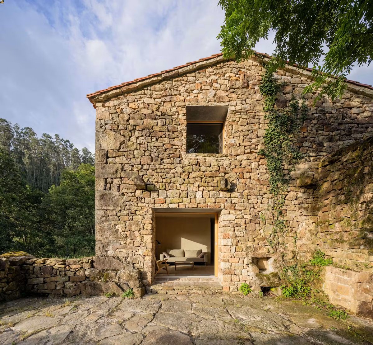 kotecinho's tweet photo. Casa Mínima
Valles Pasiegos 🇪🇸

Estudio Mínima