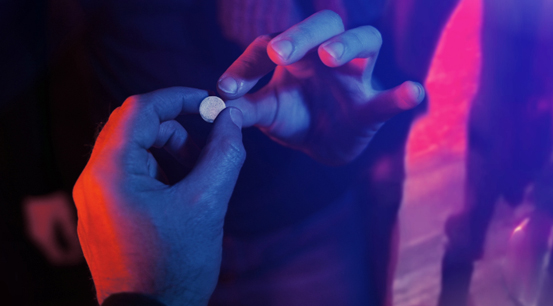 sortimbcn's tweet photo. 🤔Info pràctica sobre la cocaïna i l'èxtasi🤔
SABIES QUE...
. La cocaïna es un estimulant amb propietats anestèsiques
· Èxtasi, pastilles, cristall ... tot és el mateix: MDMA
https://t.co/7MFHdGmy0M https://t.co/NyIWbl2AUH