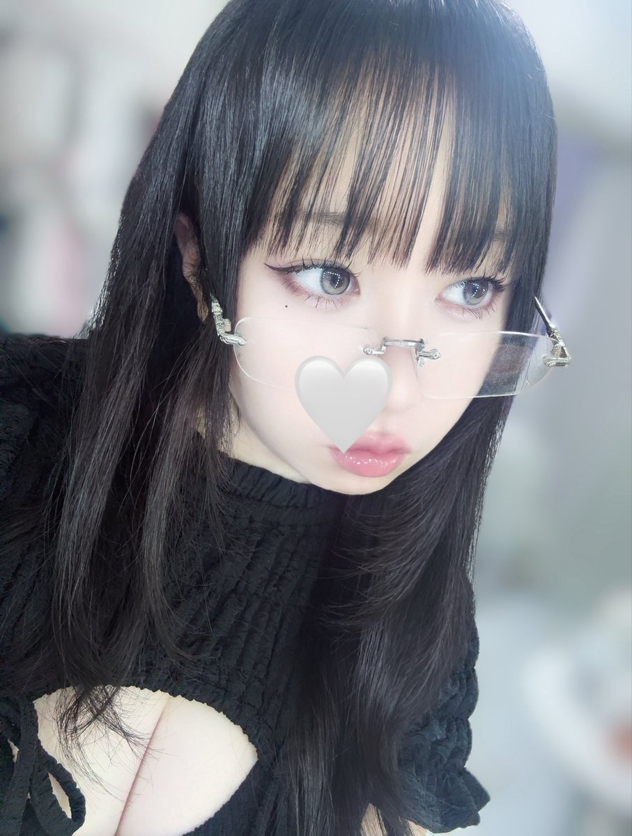 o_ee1216's tweet photo. うすい唇がよかった🥲 https://t.co/Rm3yAiE3Xd