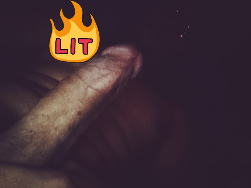 Yuca37320El's tweet photo. @Mariput69 Aquí presente, en qu�� te puedo ayudar ? https://t.co/f6xadvqFqa