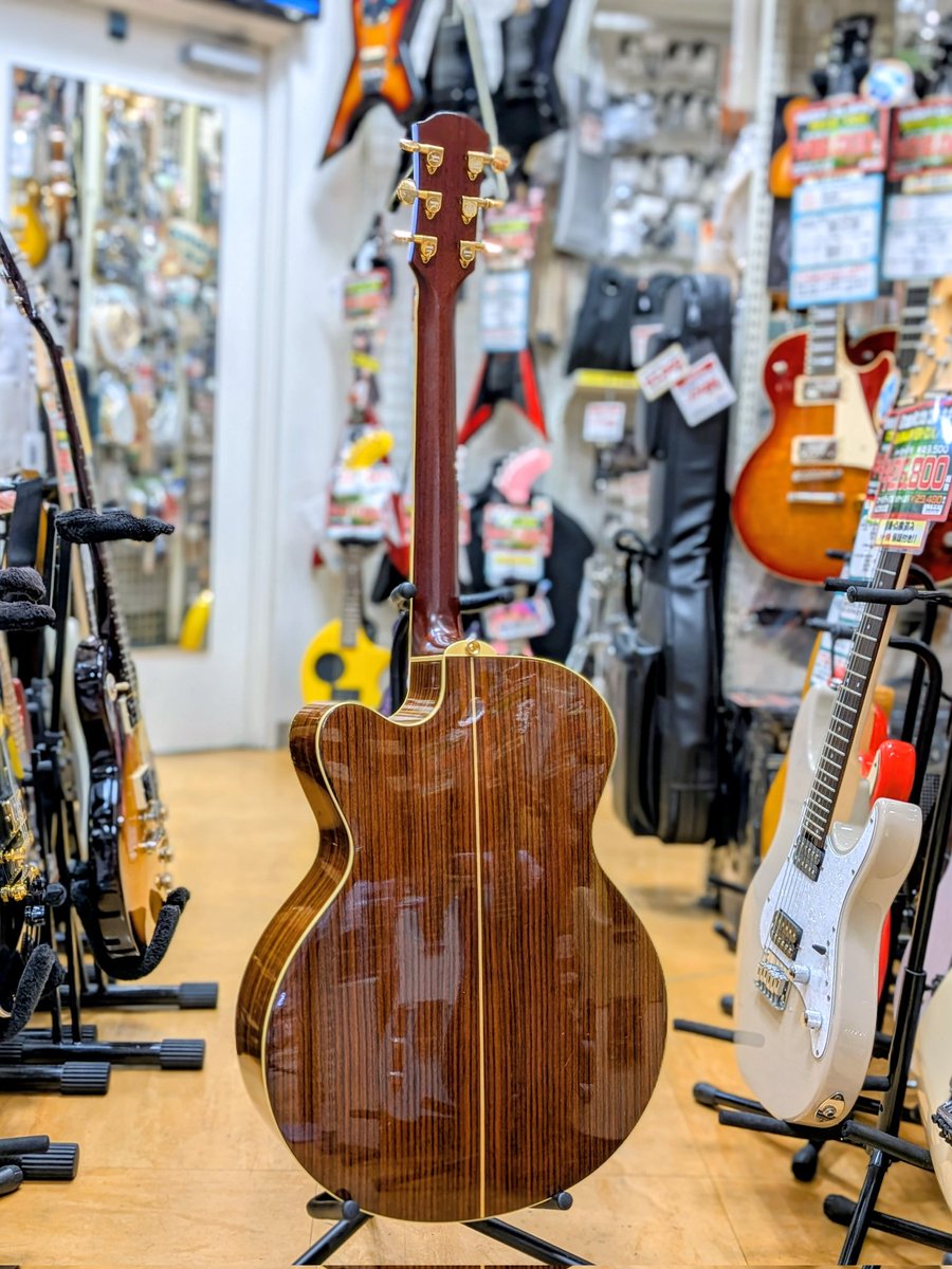 指板に輝くのは海上のロマン。 YAMAHA CPX-15Aがデビュー！ ヘッドの
