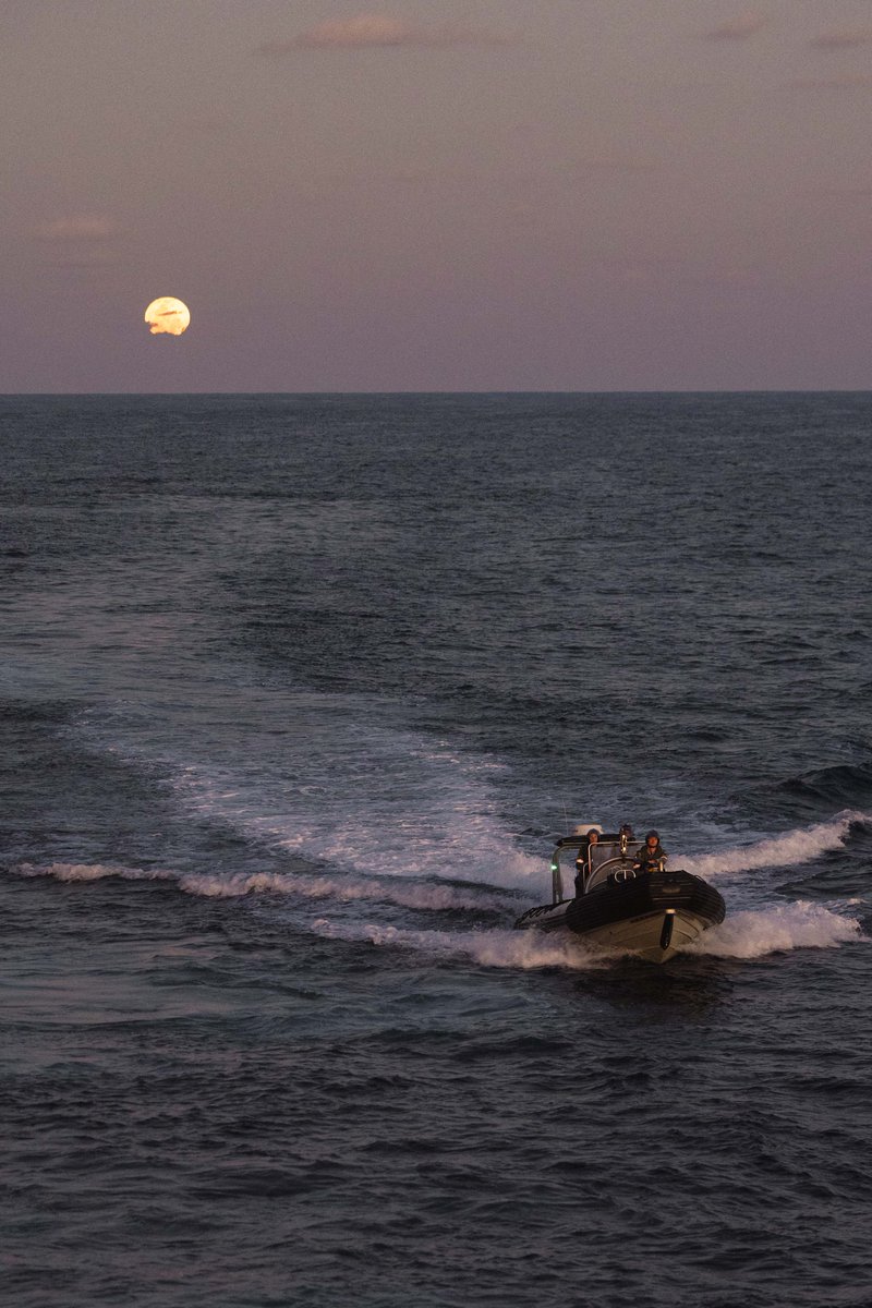 hqjoc's tweet photo. Every second counts during man overboard drills.

Sailing on a Regional Presence Deployment, HMAS Supply’s crew trains to respond to maritime emergencies and recover personnel from the water, ensuring they’re ready to support continued operations across the Indo-Pacific. https://t.co/ZGDzZErZPF