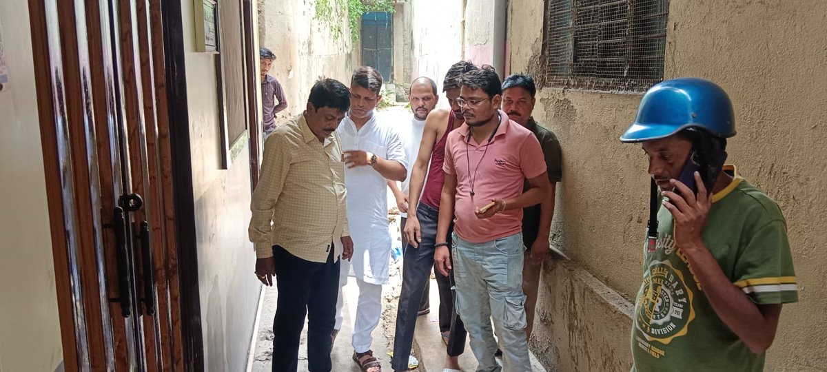 Shishir4Patna's tweet photo. गुणवत्तापूर्ण और जनहित को सर्वोच्च प्राथमिकता देते हुए पूर्ण करने के आवश्यक निर्देश दिए। साथ ही स्थानीय नागरिकों से संवाद कर उनकी समस्याओं एवं सुझावों को भी गंभीरता से सुना।
जनसेवा और क्षेत्र के समग्र विकास के लिए निरंतर प्रतिबद्ध हूँ।
#Ward58 #JanSeva #VikasKeLiyeSankalp https://t.co/4Df08CQuWd