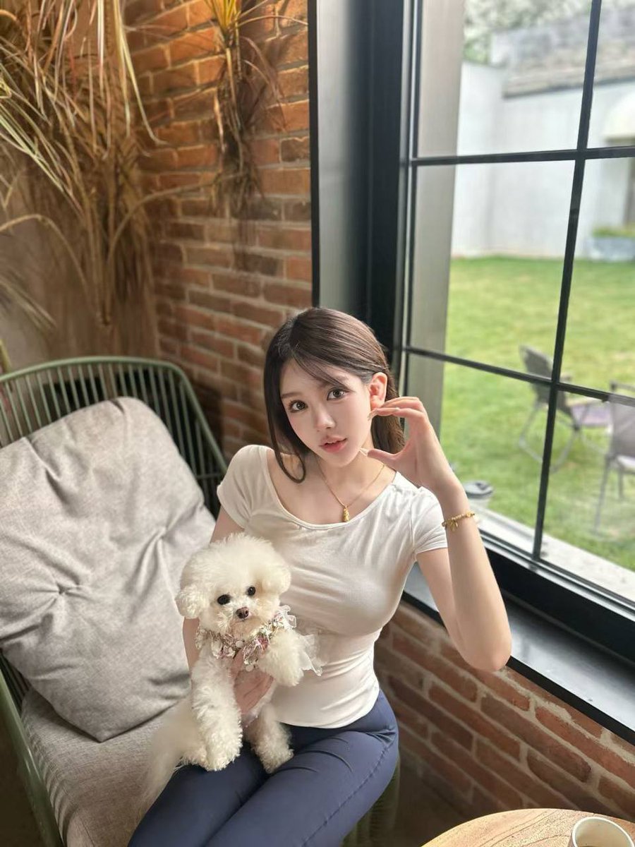 miqiYY's tweet photo. 上海 💒  #普陀  5w

抖音网红57w可验证账号
现在工作瑜伽老师 新加坡在岗 
裸高175 真🐻F 5w⬆️ 极品

💓本人气质女神范 性感&amp;御姐 真人真照
💓皮肤雪白 长腿细腰 谈吐优雅   情商在线  

🐧 : 3958573800

🛰️ : WJmiqi66

✈️ : https://t.co/zjT3dTOwXg https://t.co/ccH5ZKUqUI