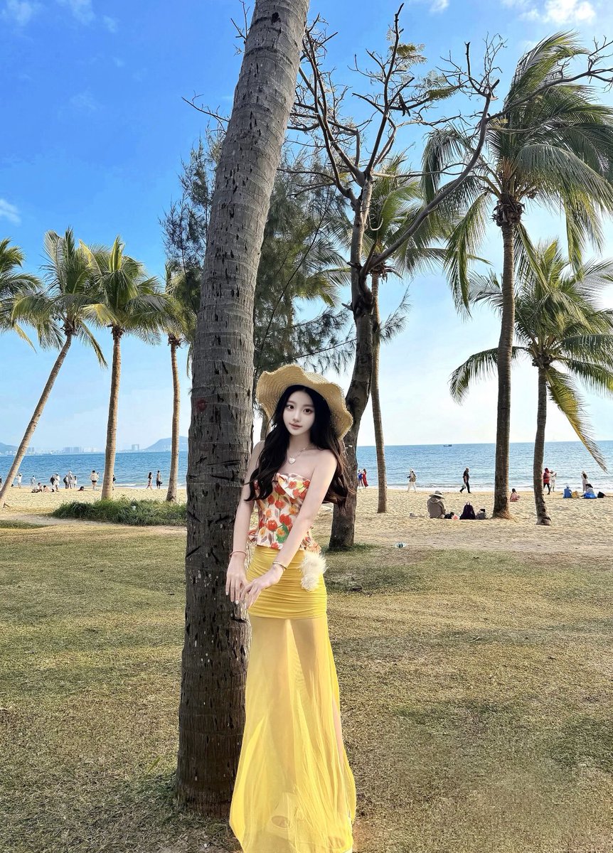 anan2623's tweet photo. 今天是不是打扮的很可爱呀，喜欢吗
    v：anan26233 https://t.co/Ae5CDnhhNo