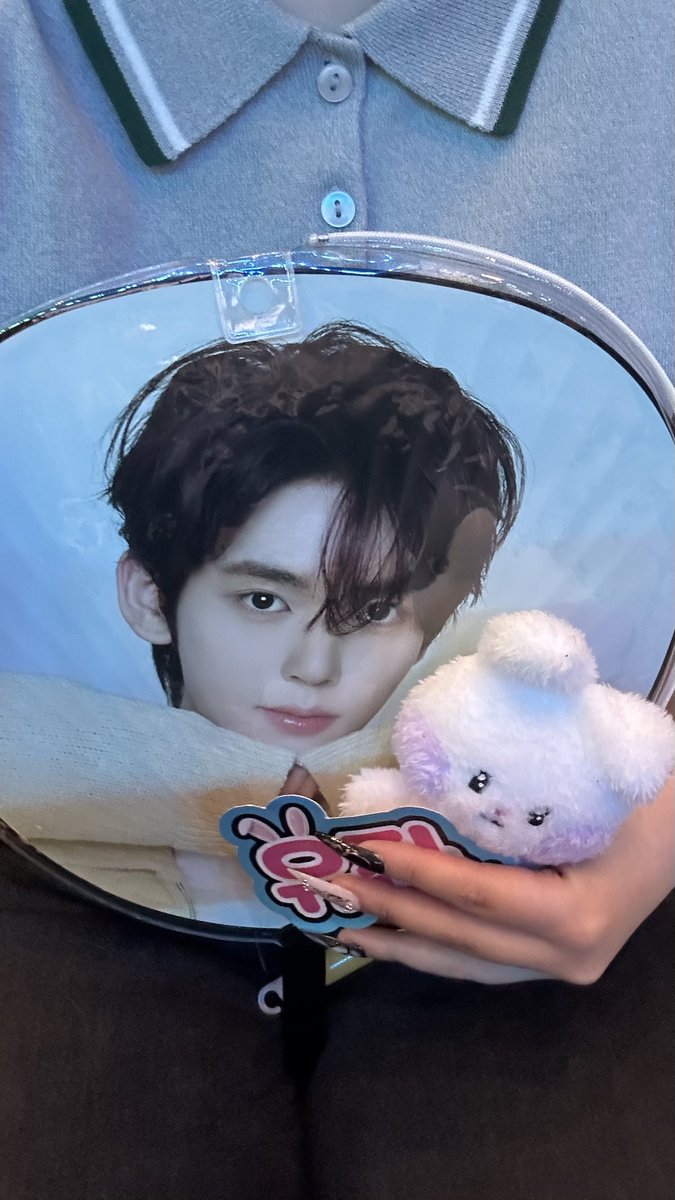 rk_yj320's tweet photo. 260712 AND2BLE

初単番で不安やったけど席近くのオタクちゃんたちとも仲良くなれてめっちゃ楽しかった♥️
ユジンも安定にかっこよかった⟡.· https://t.co/LOIRo4yNk6