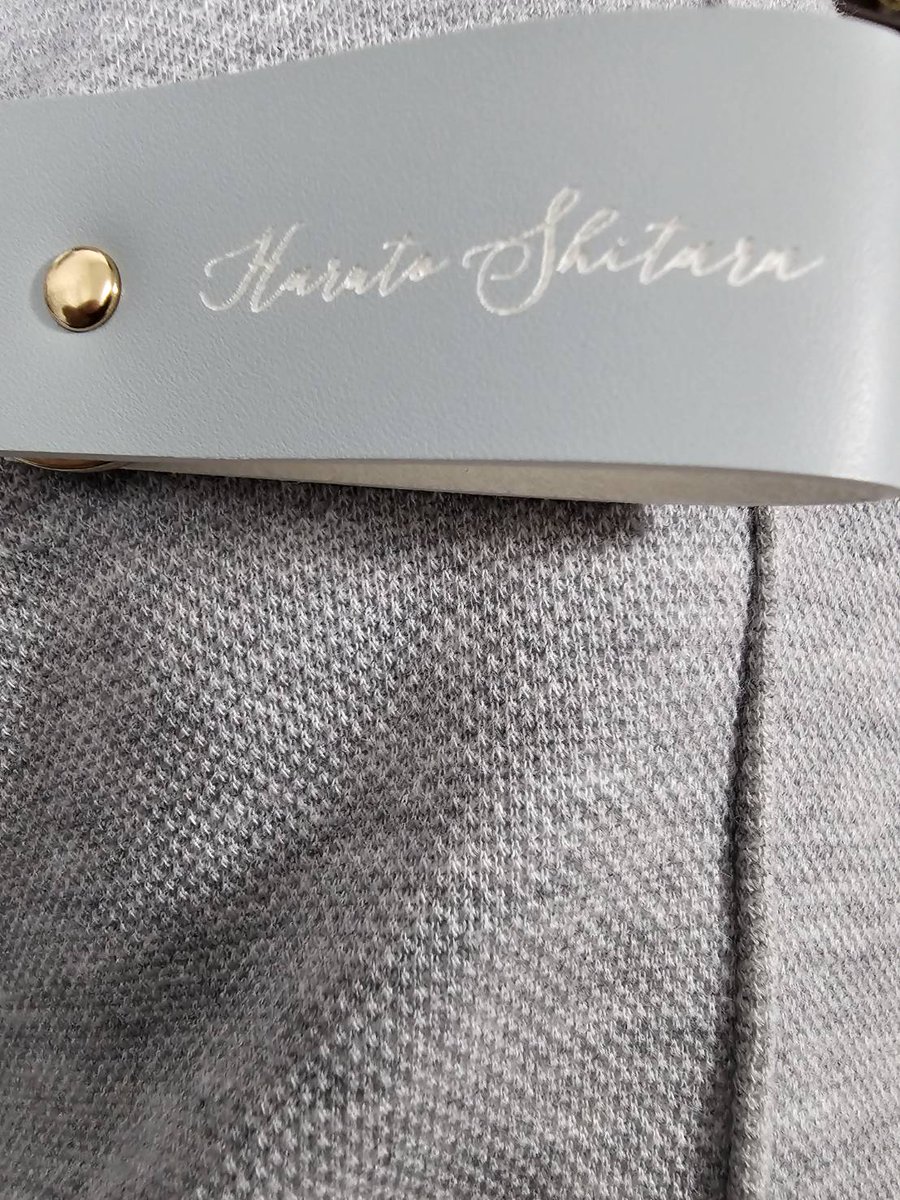 shitaraaaa___'s tweet photo. 生存確認⑯　園田賢結婚式

遅ればせながら。しかし良い結婚式だったな👍挙式、披露宴共に笑いあり涙ありで。余興も楽しかったし何より賢がカッコ良すぎた！無茶苦茶キレイな奥さんもらって素晴らしい👍２次会は入口で力尽き退散。早起きはツライね(笑)

ネームプレート代わりのキーホルダー、これ無茶苦茶良くね？何に付けようかなぁ

２人で仲良く末長くお幸せに！