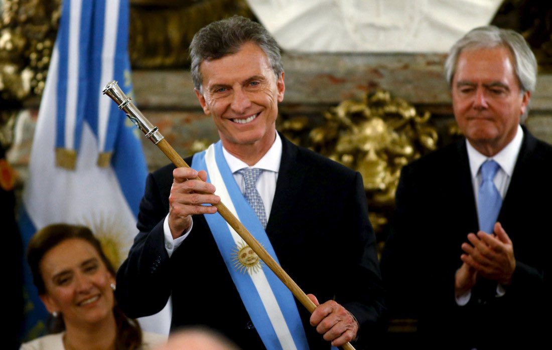 KingOfPeronia2's tweet photo. De los últimos 25 años el único gobierno no peronista fue el de Macri. https://t.co/u6IPMyRFmF