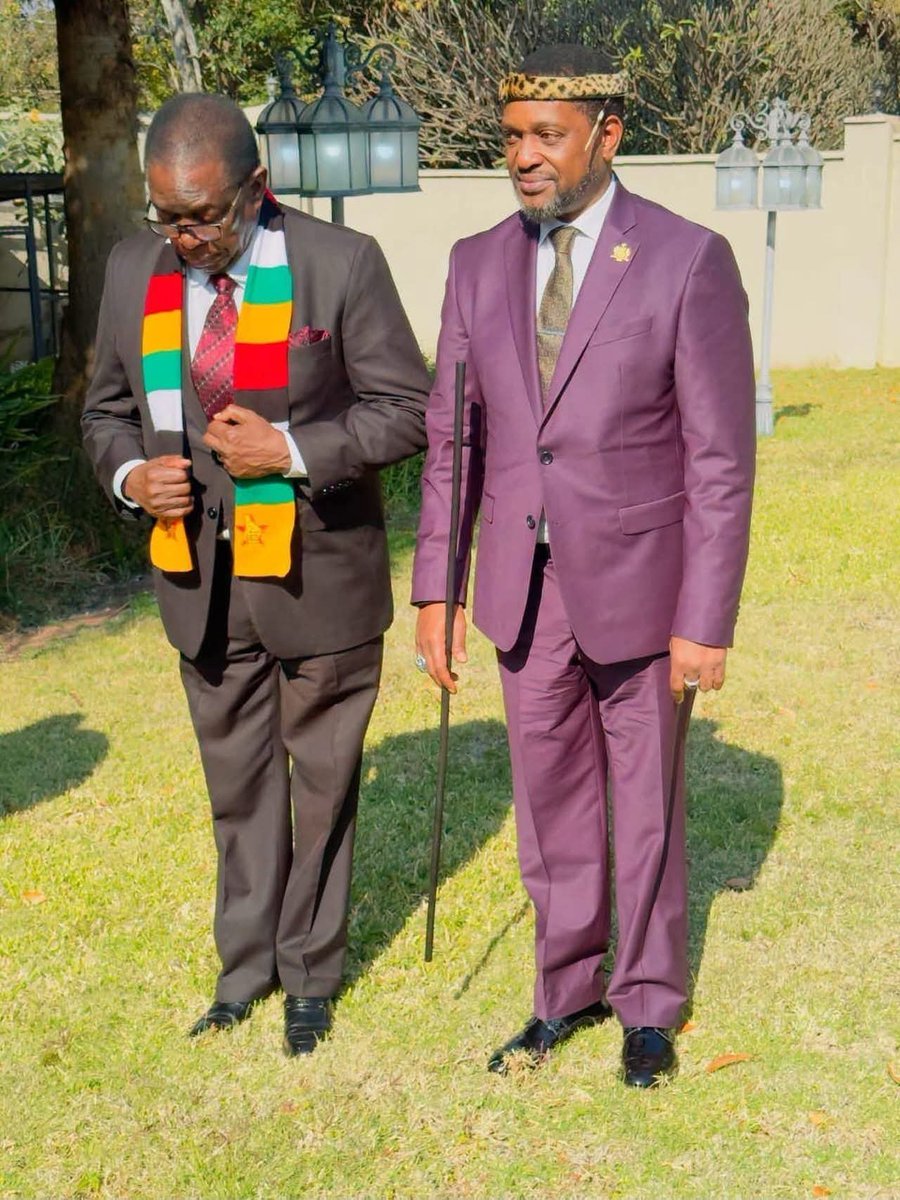 NoGwajaa's tweet photo. President Emmerson Mnangagwa of Zimbabwe met with King Misuzulu and King Ndamase in Harare, Zimbabwe. During their meeting, they discussed the challenges of migration and its impact on their communities and the region.
#vision2030 https://t.co/cdd3WK7IbX
