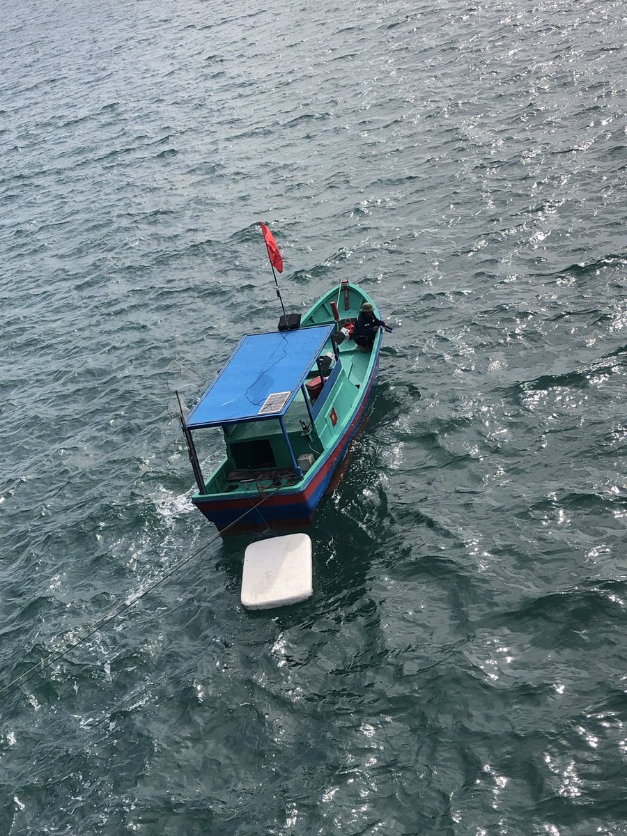 HieuSuzuki's tweet photo. Đi kiếm con mực con cá thôi ae… dạo này pải đánh bắt xa bờ https://t.co/0Cj7eKCxze