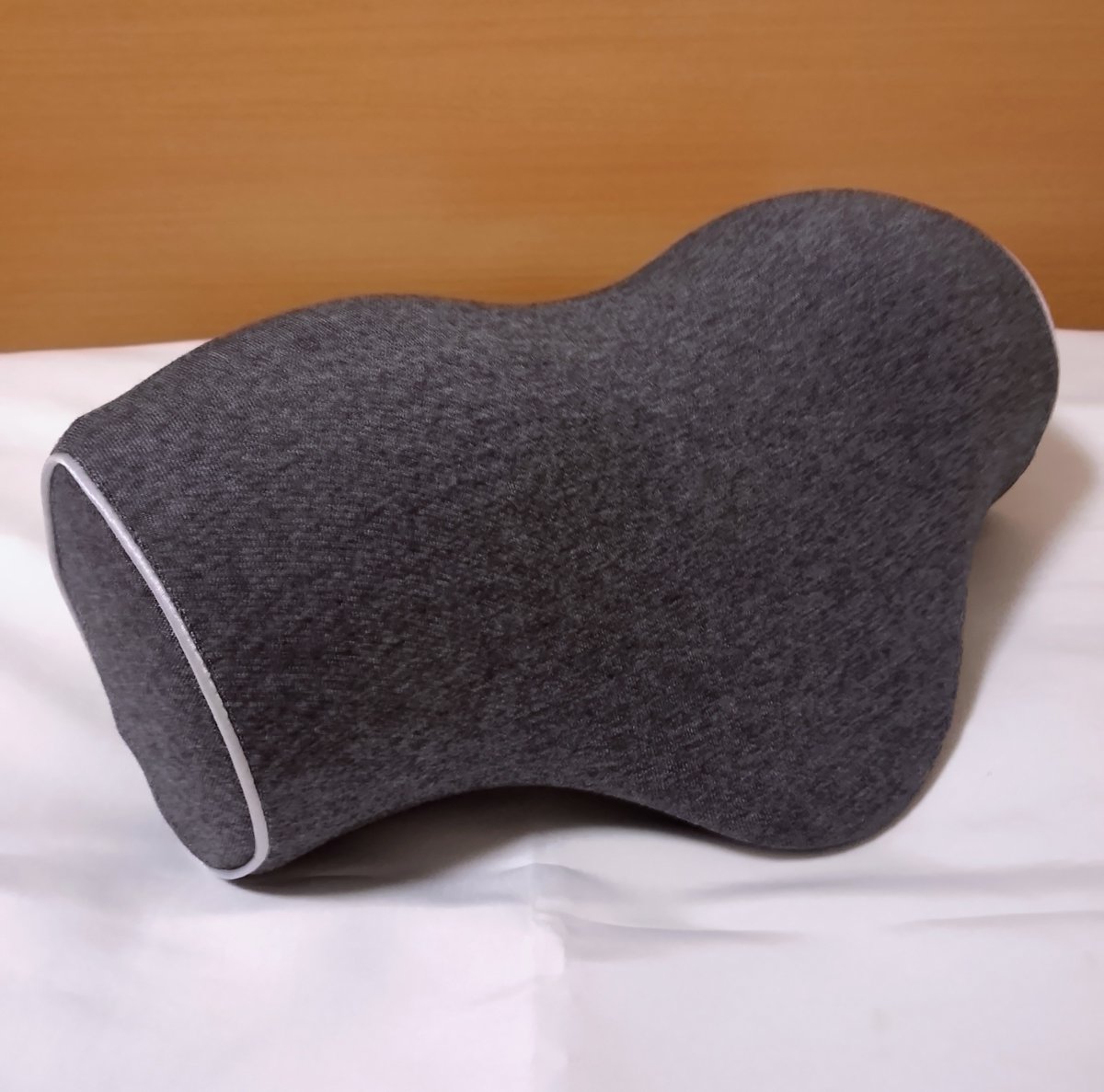 AIGenNFT's tweet photo. ワワラグ @wawalag_japan 様のキャンペーンにて『りらっくび』をいただきました🎁
手元に届いてから毎日使っていますが、首と肩のコリがだいぶ和らいできました✨
特に夜、ベッドで使った次の日の朝の調子が全然違います！ 
こんなにいい枕をプレゼントしていただいて、本当にありがとうございます🙏✨ https://t.co/ETu3Sbd1EP